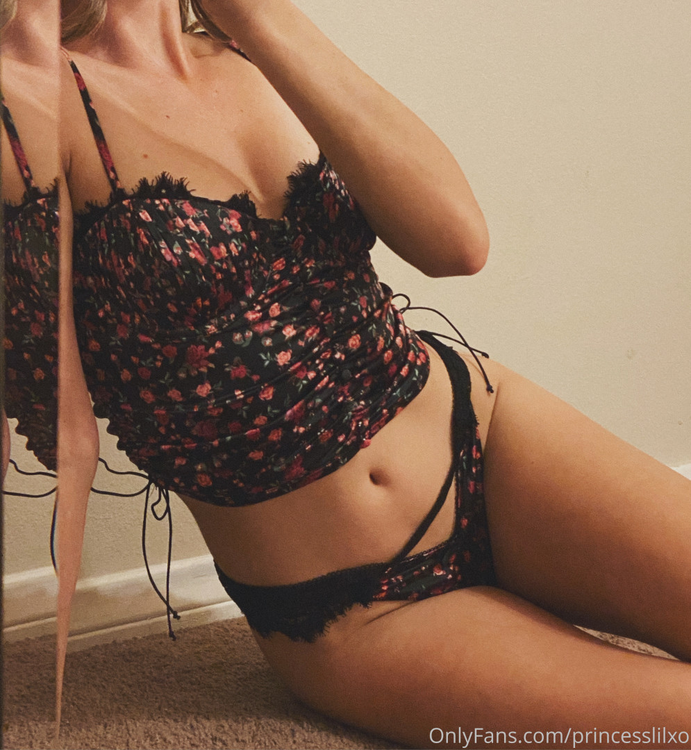 Photo by princesslilxo published on October 16,2023 07:02:46 - BestThots