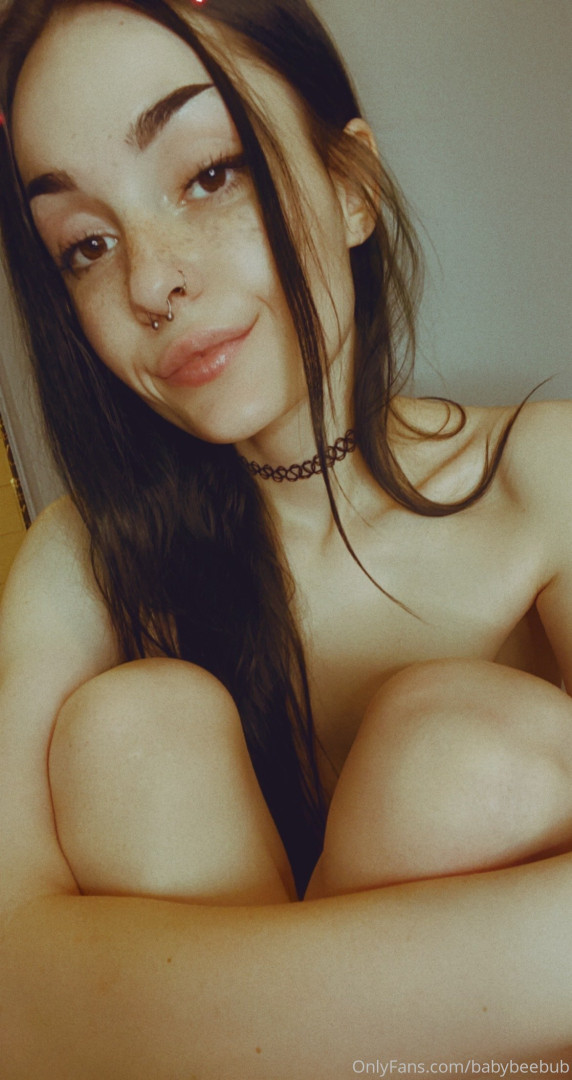 Photo by babybeebub published on November 29,2023 12:59:49 - BestThots