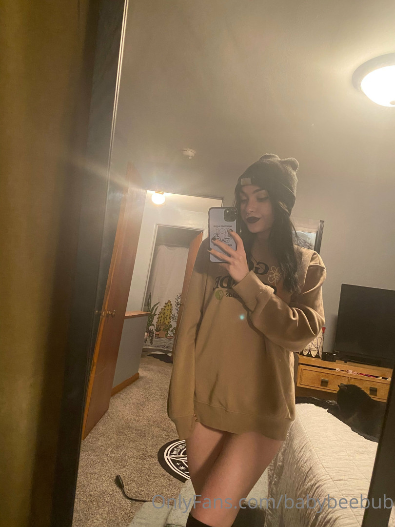 Photo by babybeebub published on November 29,2023 12:59:59 - BestThots