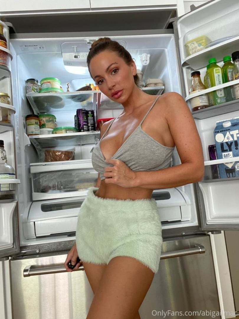 Photo by abigailmac published on August 30,2023 21:10:08 - BestThots