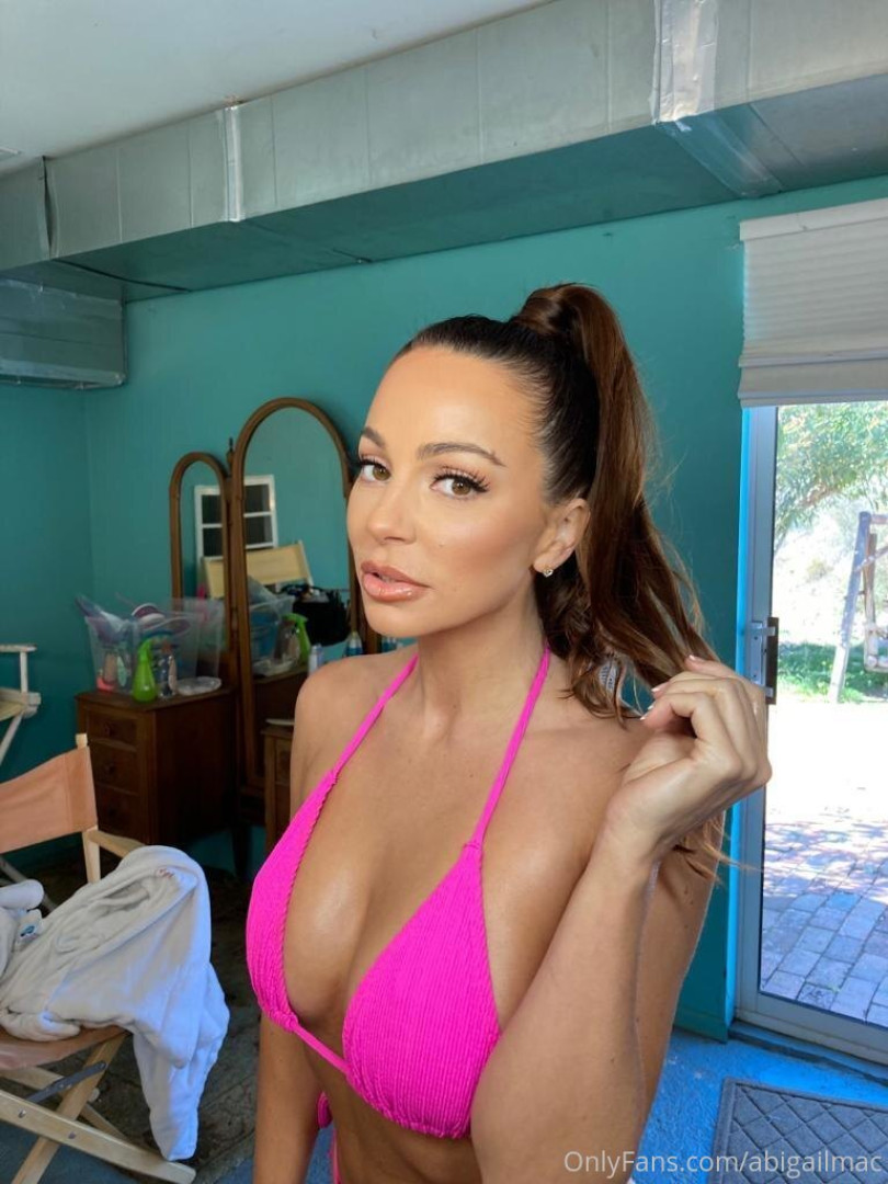 Photo by abigailmac published on August 30,2023 22:38:29 - BestThots