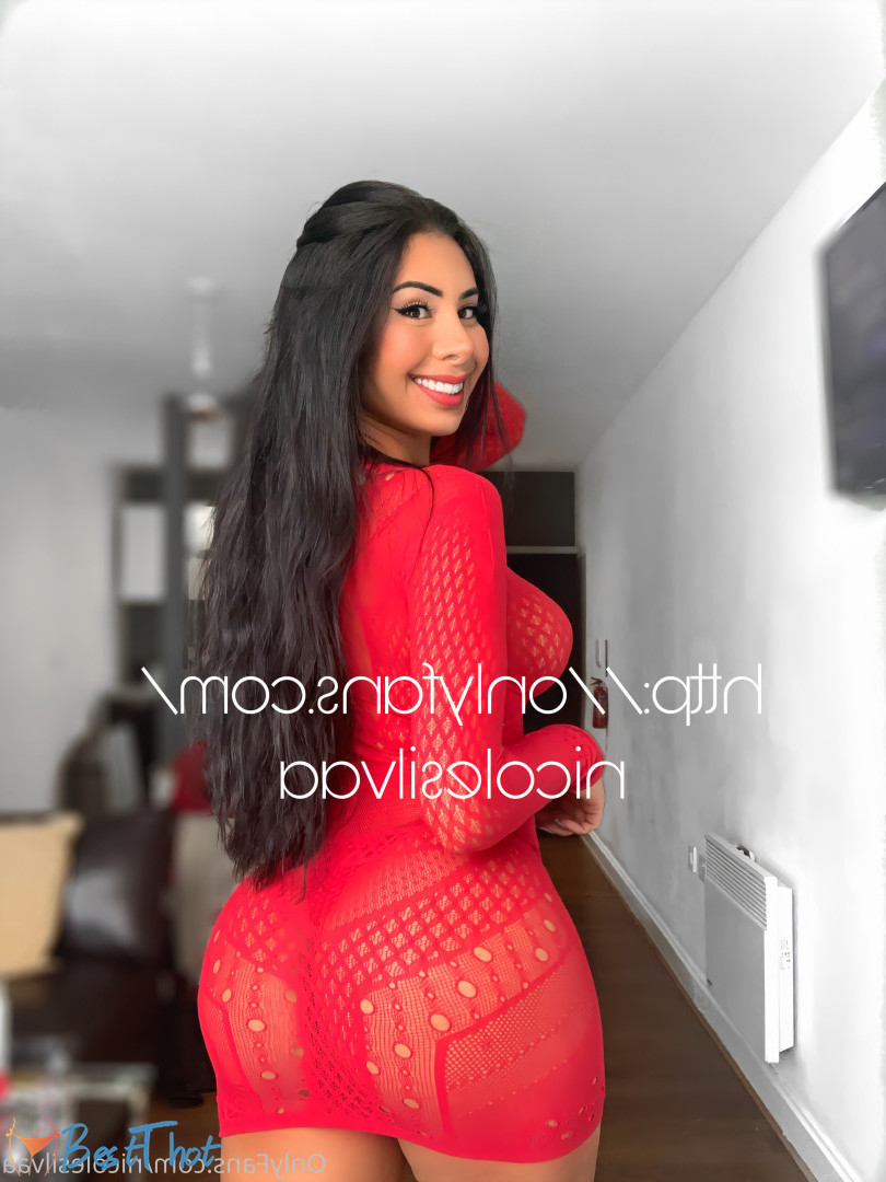 nicolesilvaa #9456881