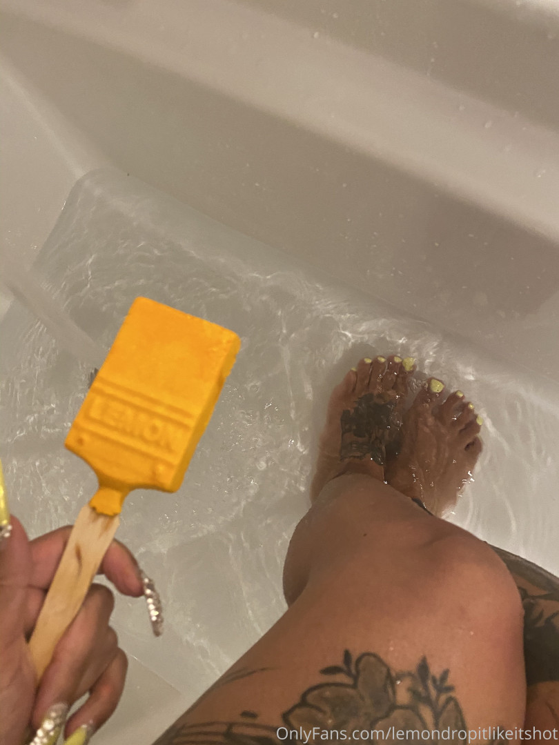 Photo by lemondropitlikeitshot published on October 14,2023 02:39:07 - BestThots