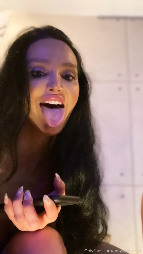 Photo by amyanderssen published on November 21,2023 20:37:21 - BestThots
