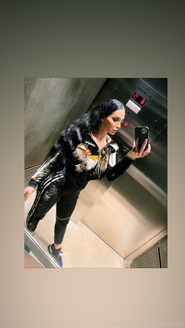 Photo by amyanderssen published on November 21,2023 20:38:22 - BestThots