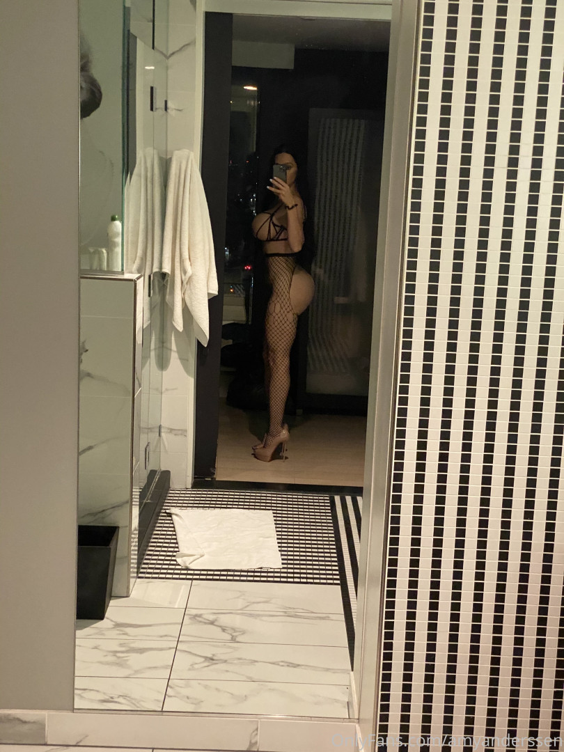 Photo by amyanderssen published on November 21,2023 20:38:31 - BestThots