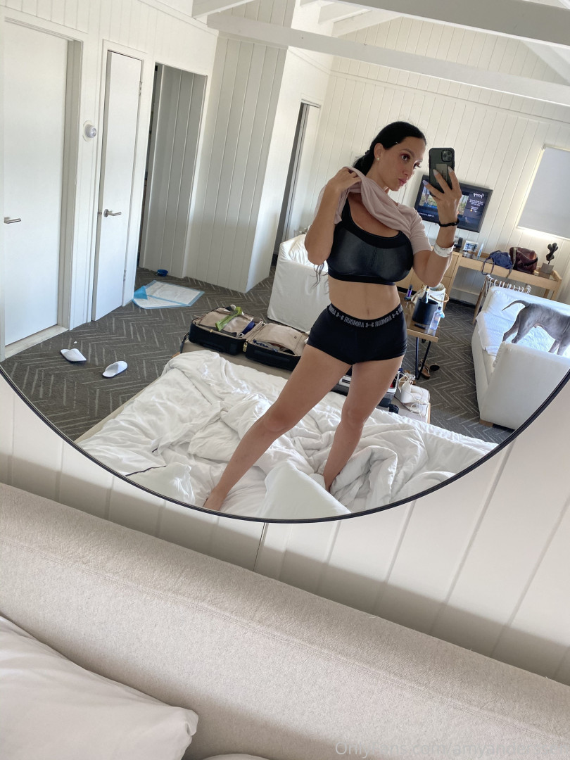 Photo by amyanderssen published on November 21,2023 20:38:48 - BestThots