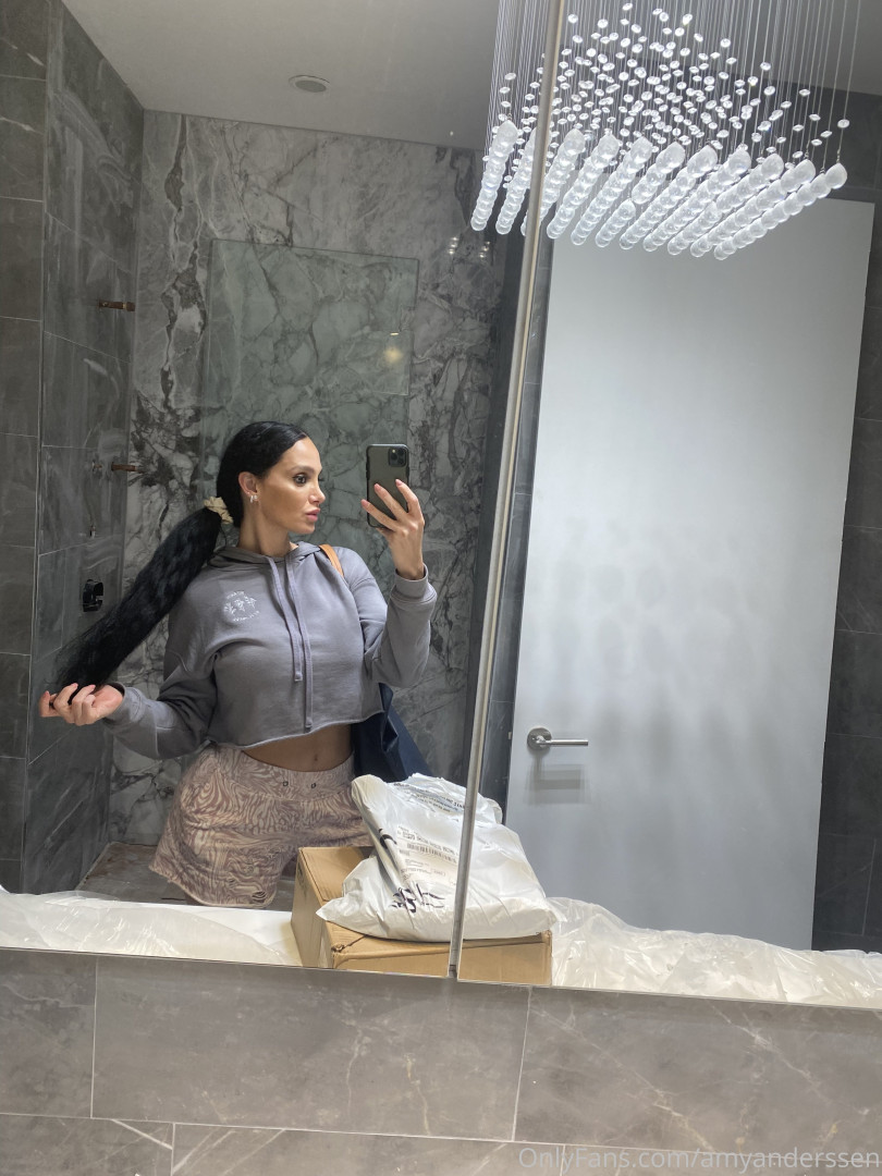 Photo by amyanderssen published on November 21,2023 20:39:11 - BestThots
