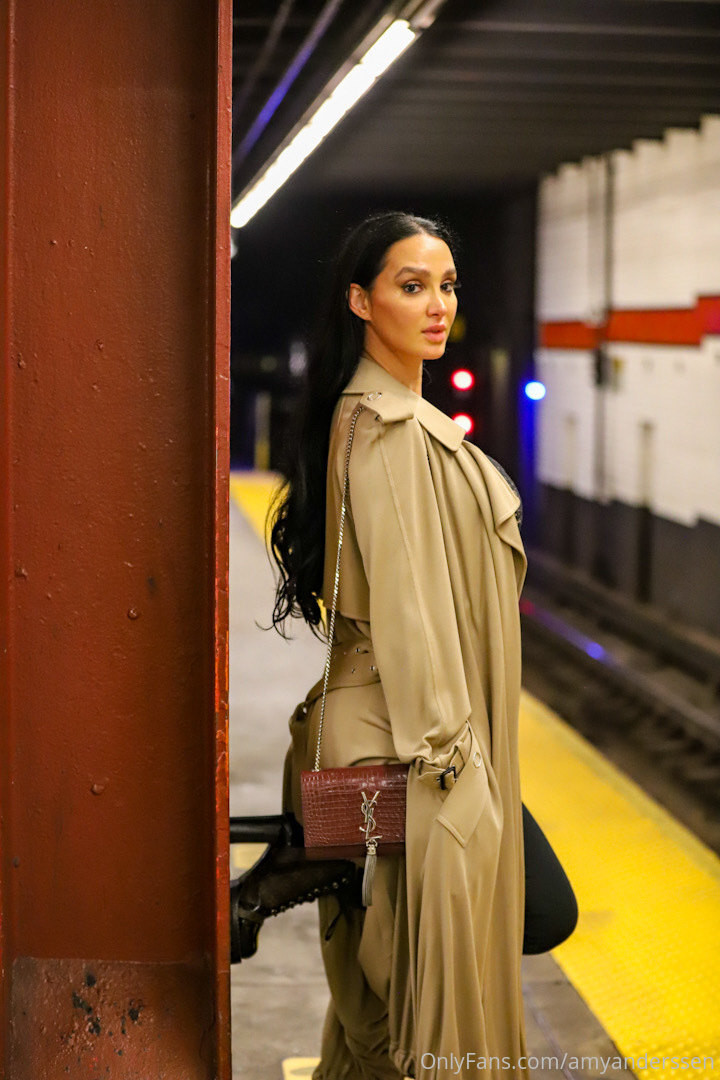 Photo by amyanderssen published on November 21,2023 20:39:15 - BestThots
