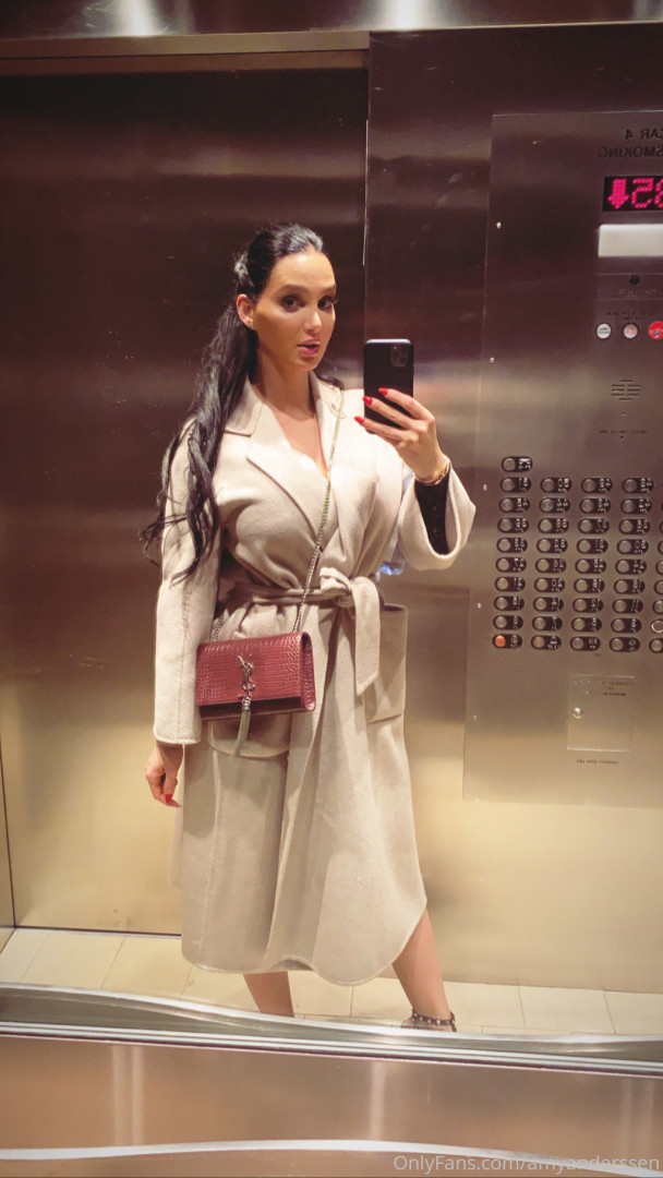 Photo by amyanderssen published on November 21,2023 20:41:19 - BestThots