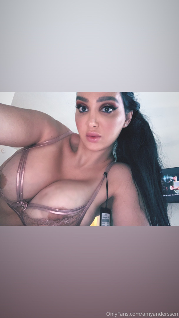 Photo by amyanderssen published on November 21,2023 20:42:09 - BestThots