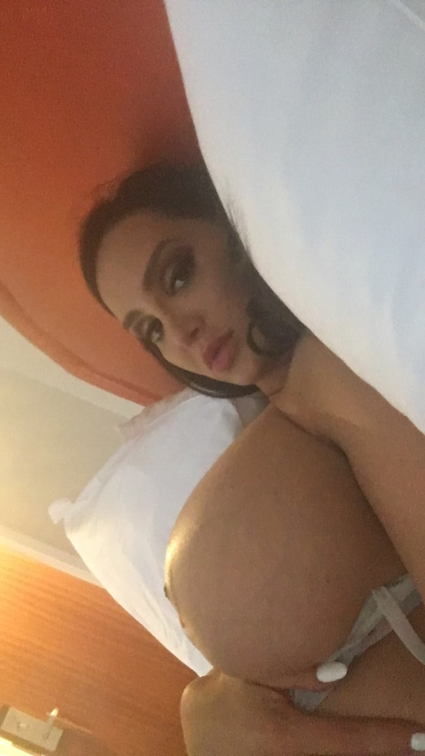 Photo by amyanderssen published on November 21,2023 20:42:10 - BestThots