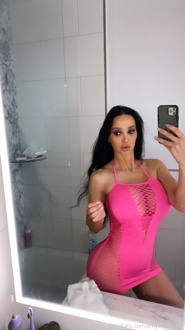 Photo by amyanderssen published on November 21,2023 20:42:18 - BestThots