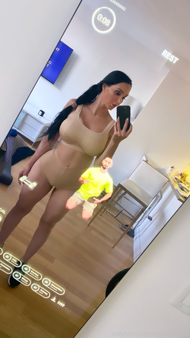 Photo by amyanderssen published on November 21,2023 20:42:27 - BestThots