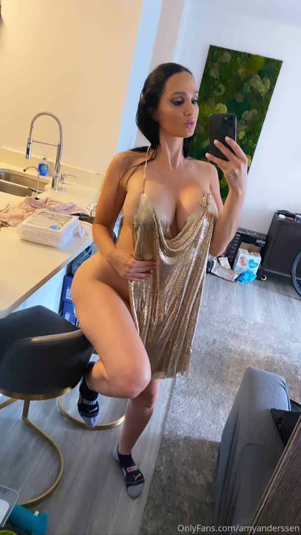 Photo by amyanderssen published on November 21,2023 20:43:26 - BestThots