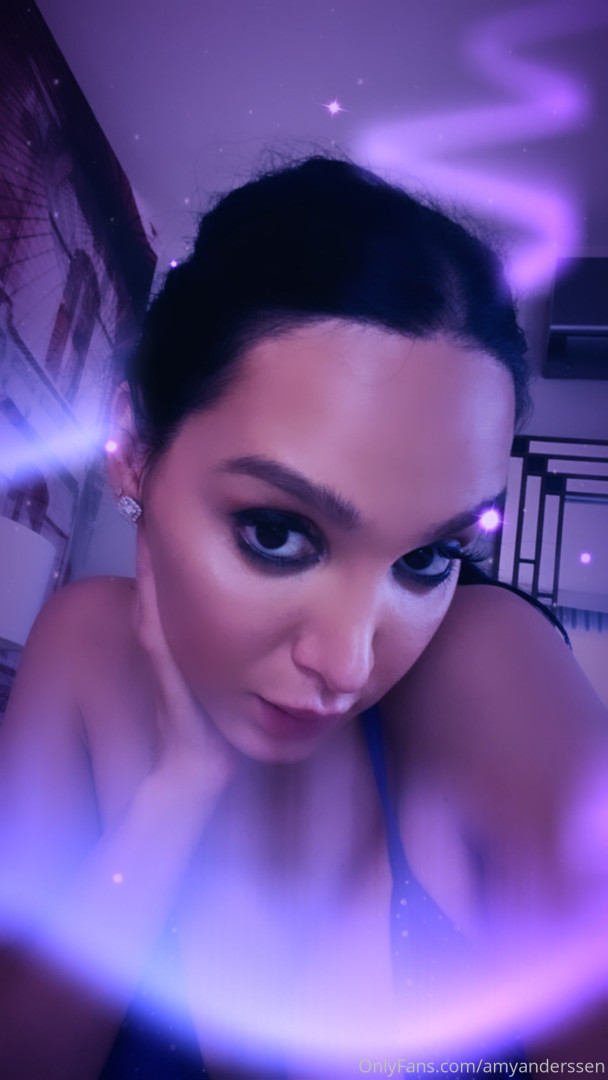 Photo by amyanderssen published on November 21,2023 20:54:22 - BestThots