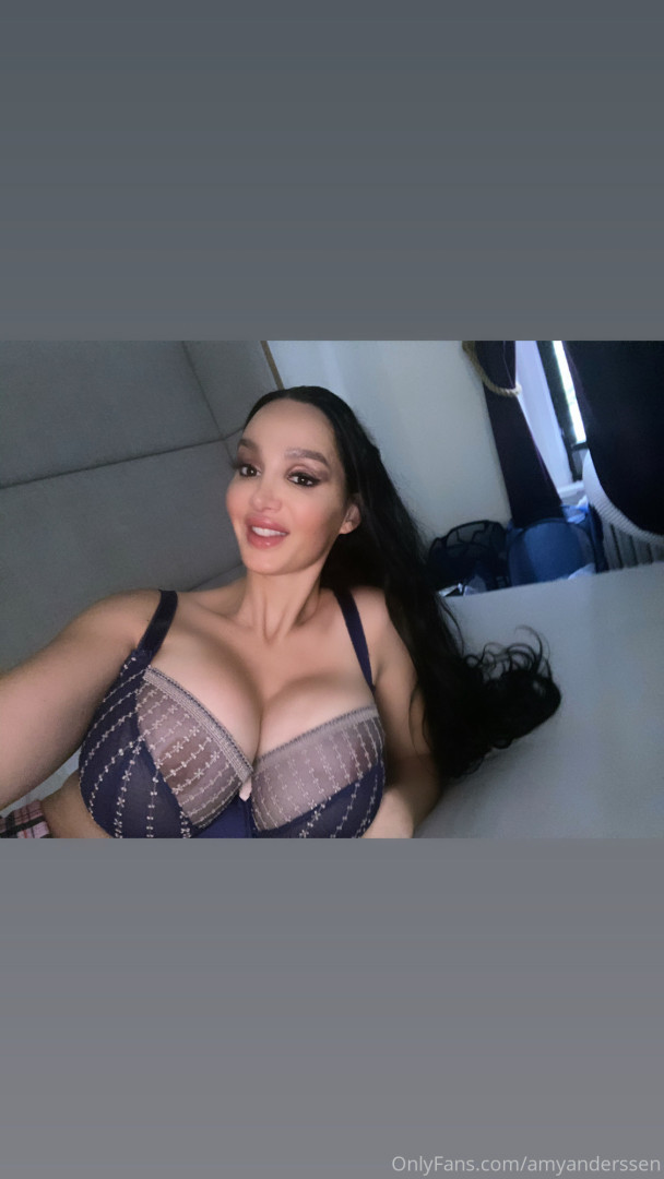 Photo by amyanderssen published on November 21,2023 20:55:15 - BestThots