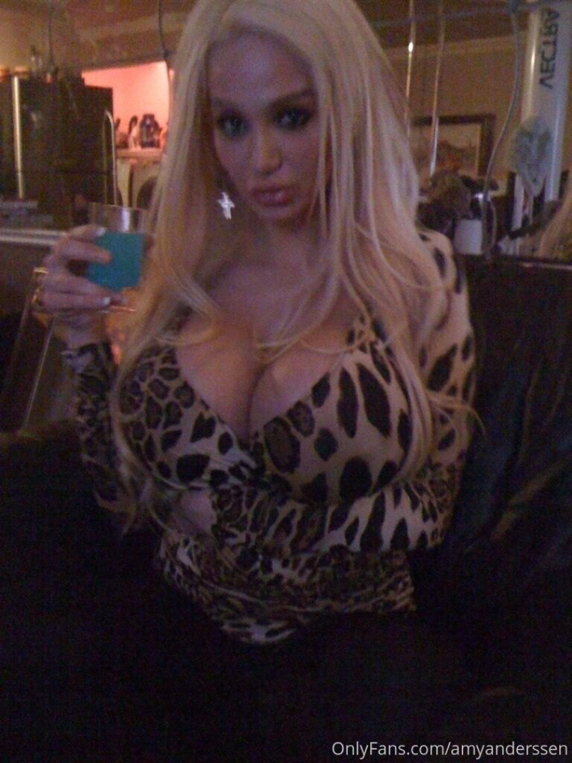 Photo by amyanderssen published on November 21,2023 20:55:28 - BestThots