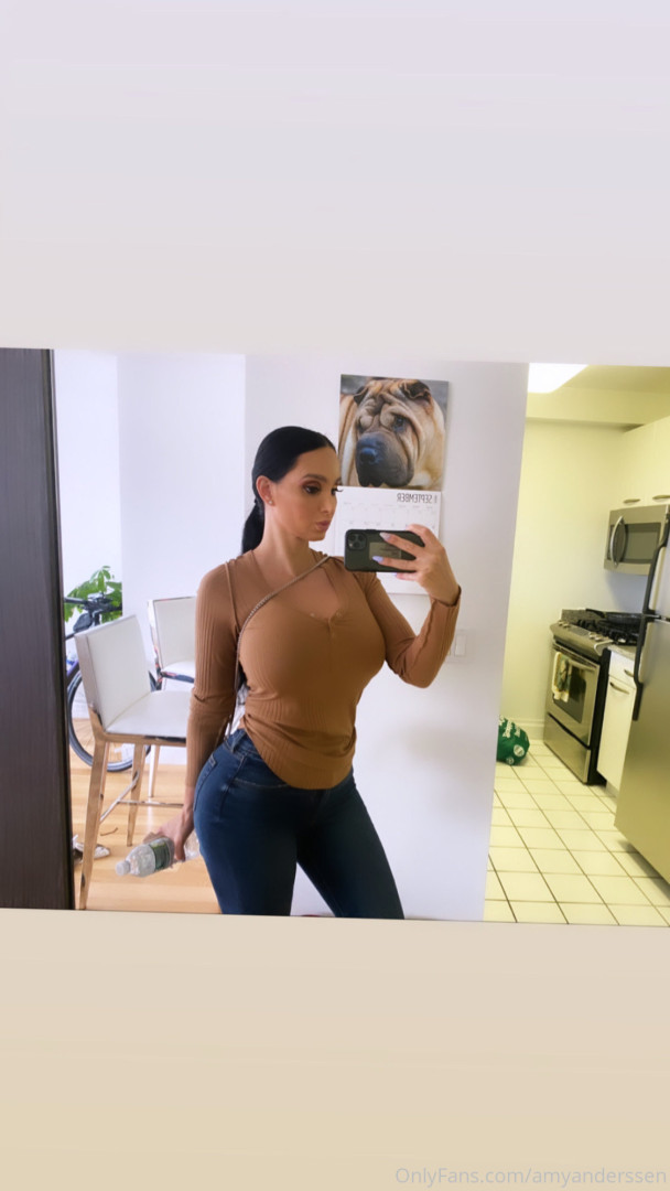 Photo by amyanderssen published on November 21,2023 20:55:46 - BestThots