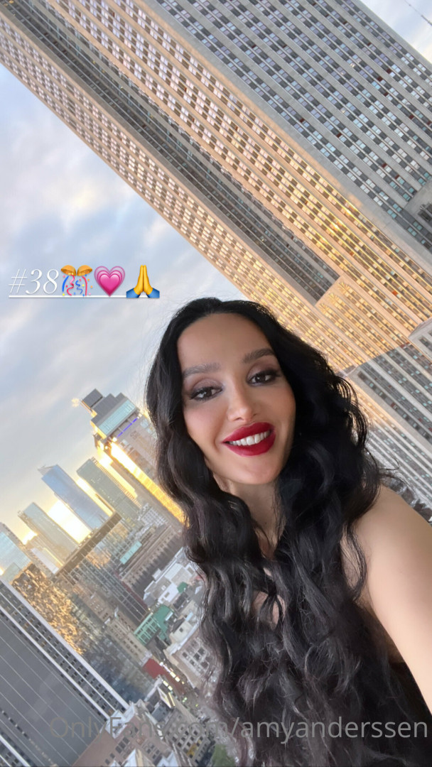 Photo by amyanderssen published on November 21,2023 20:56:01 - BestThots