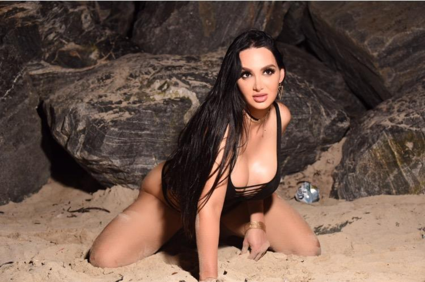 Photo by amyanderssen published on November 21,2023 20:56:11 - BestThots