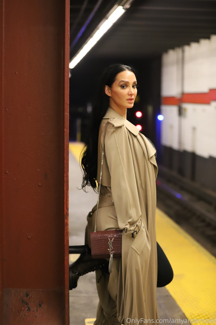 Photo by amyanderssen published on November 21,2023 20:56:22 - BestThots