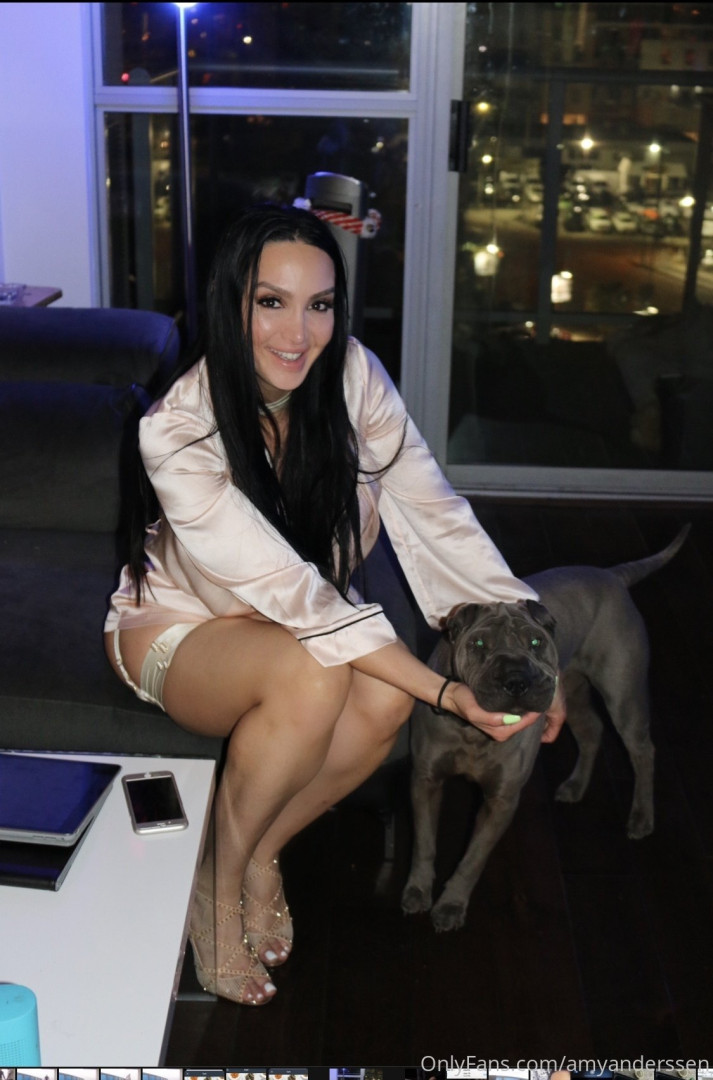 Photo by amyanderssen published on November 21,2023 20:56:50 - BestThots