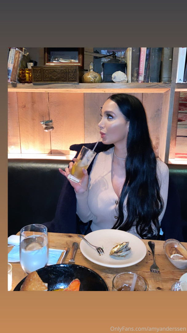 Photo by amyanderssen published on November 21,2023 20:57:23 - BestThots