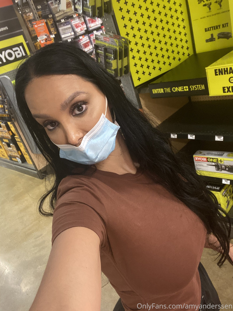 Photo by amyanderssen published on November 21,2023 20:57:25 - BestThots