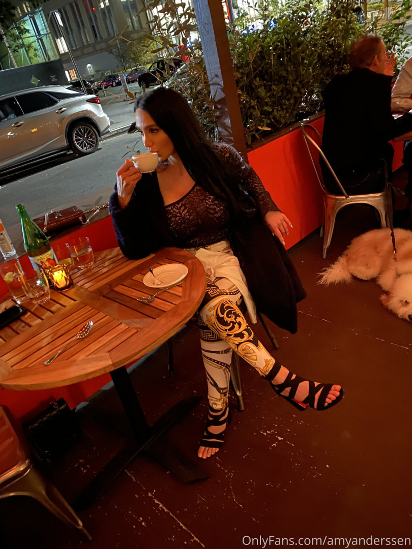 Photo by amyanderssen published on November 21,2023 20:57:47 - BestThots