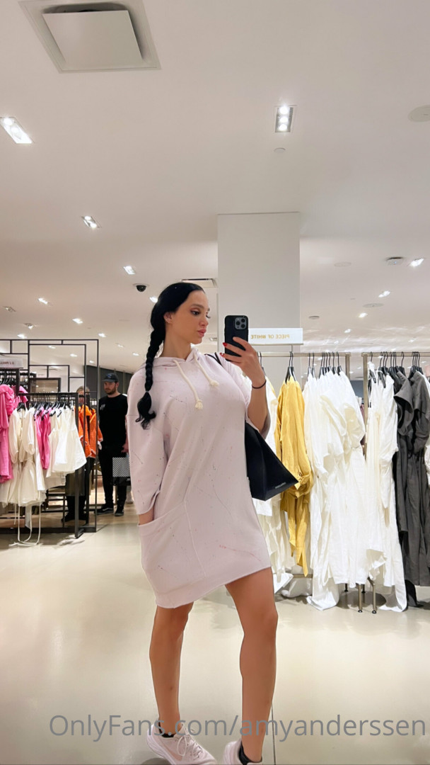 Photo by amyanderssen published on November 21,2023 20:58:45 - BestThots
