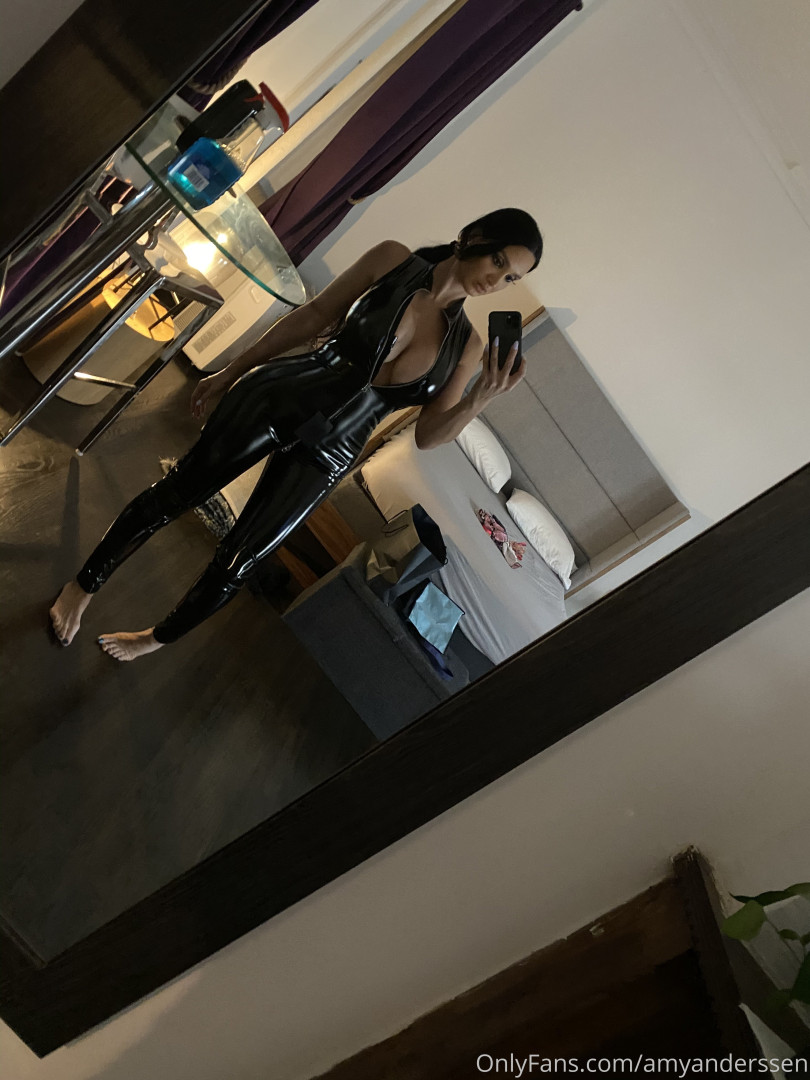 Photo by amyanderssen published on November 21,2023 20:59:36 - BestThots