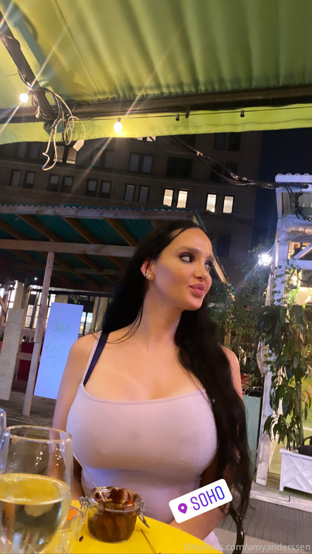 Photo by amyanderssen published on November 21,2023 21:00:21 - BestThots
