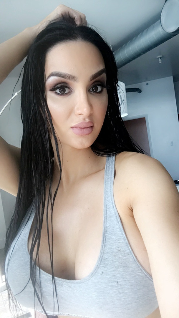 Photo by amyanderssen published on November 21,2023 21:00:26 - BestThots