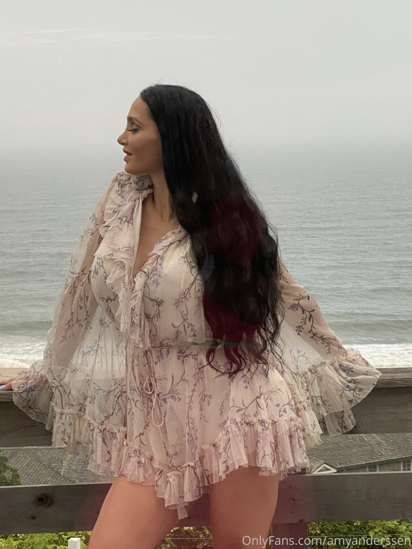 Photo by amyanderssen published on November 21,2023 21:00:35 - BestThots
