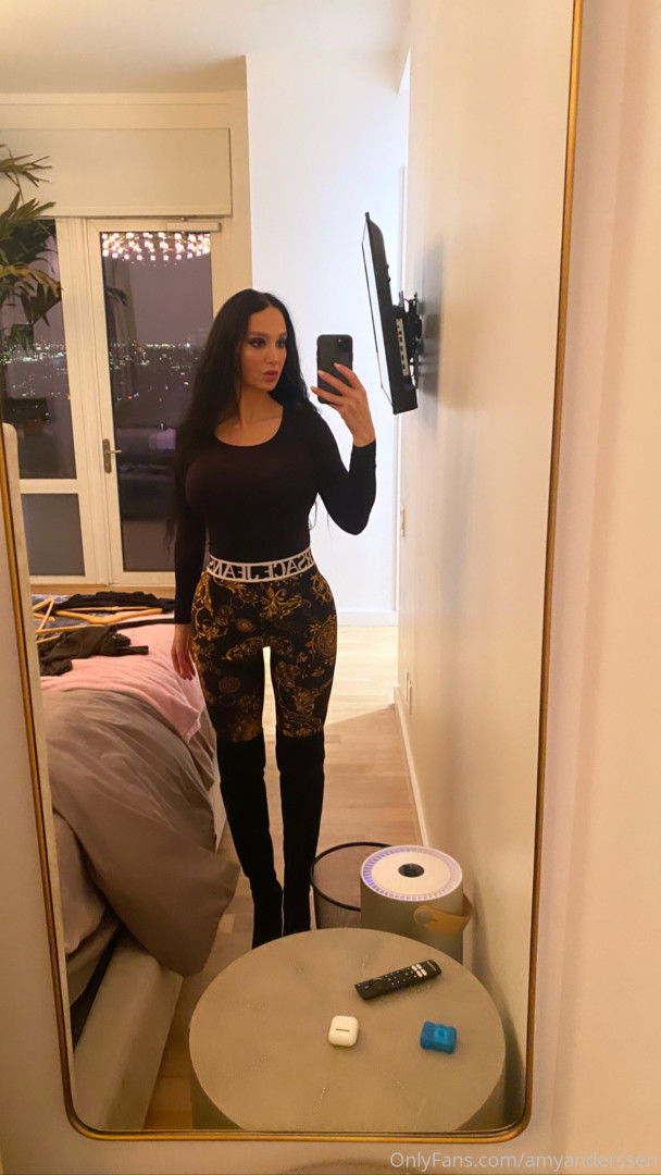 Photo by amyanderssen published on November 21,2023 21:01:55 - BestThots