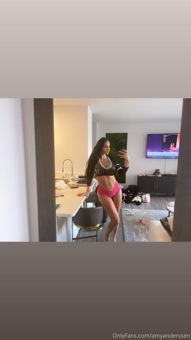 Photo by amyanderssen published on November 21,2023 21:02:01 - BestThots