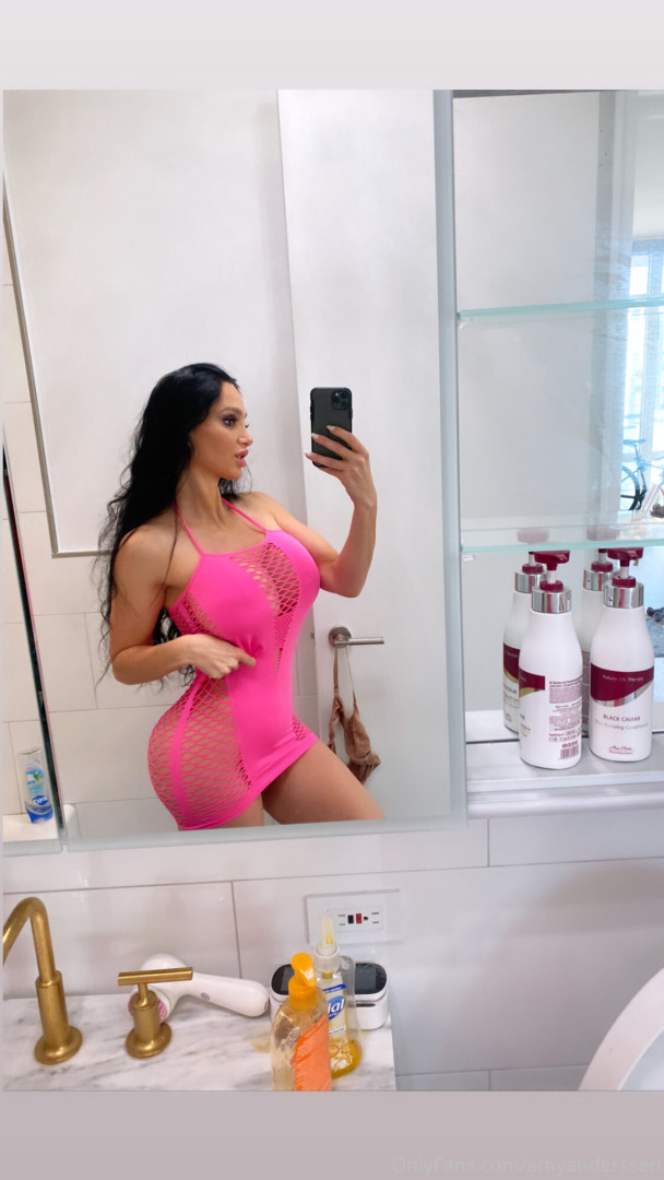 Photo by amyanderssen published on November 21,2023 21:03:09 - BestThots