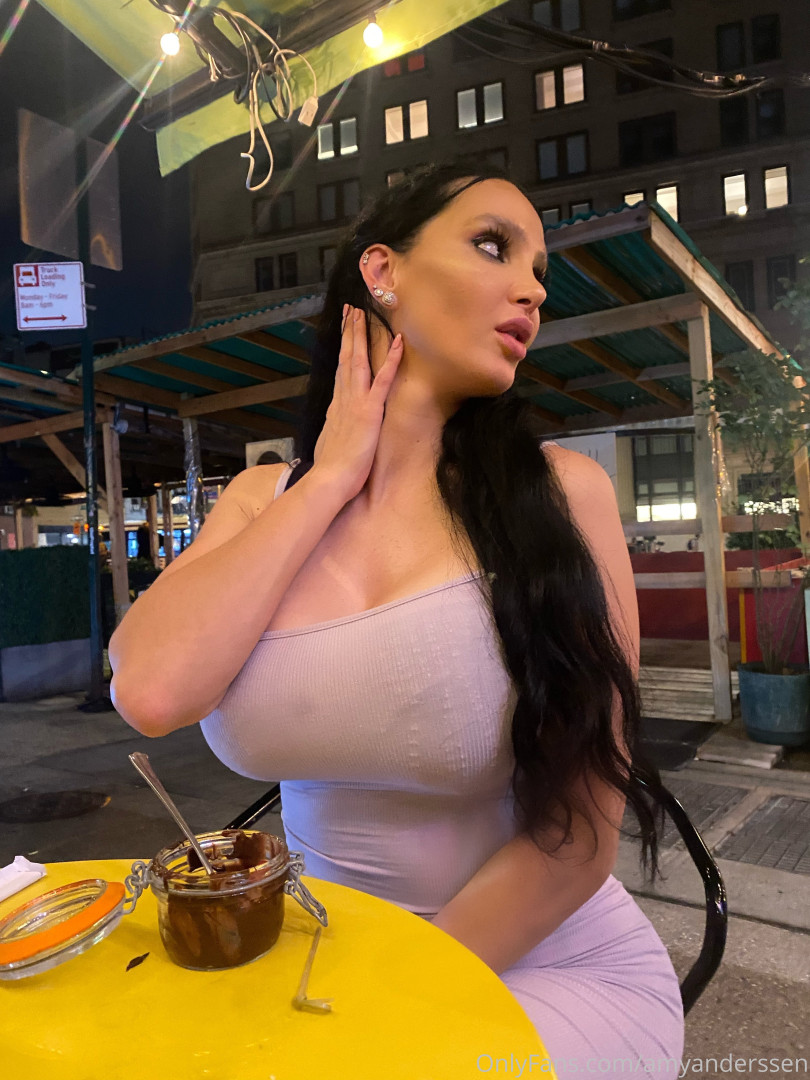 Photo by amyanderssen published on November 21,2023 21:03:29 - BestThots
