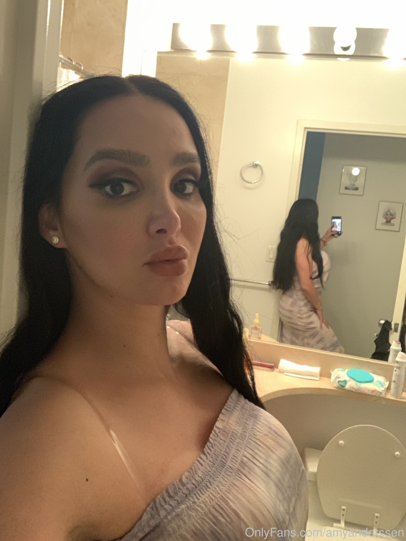 Photo by amyanderssen published on November 21,2023 21:03:52 - BestThots