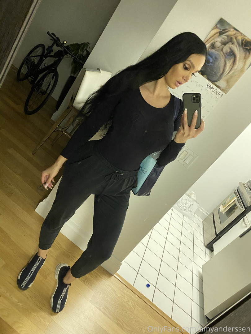 Photo by amyanderssen published on November 21,2023 21:04:19 - BestThots