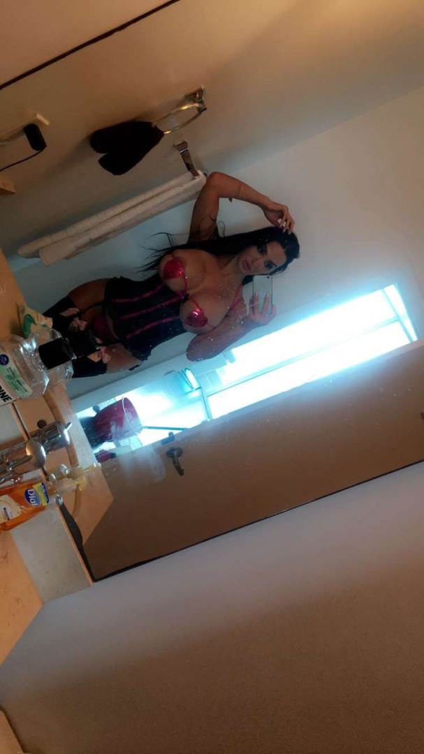 Photo by amyanderssen published on November 21,2023 21:04:29 - BestThots