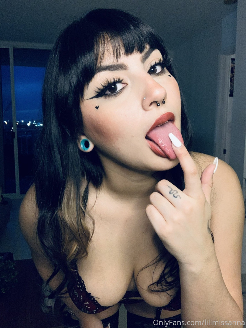 Photo by lillmissanna published on October 16,2023 13:27:23 - BestThots