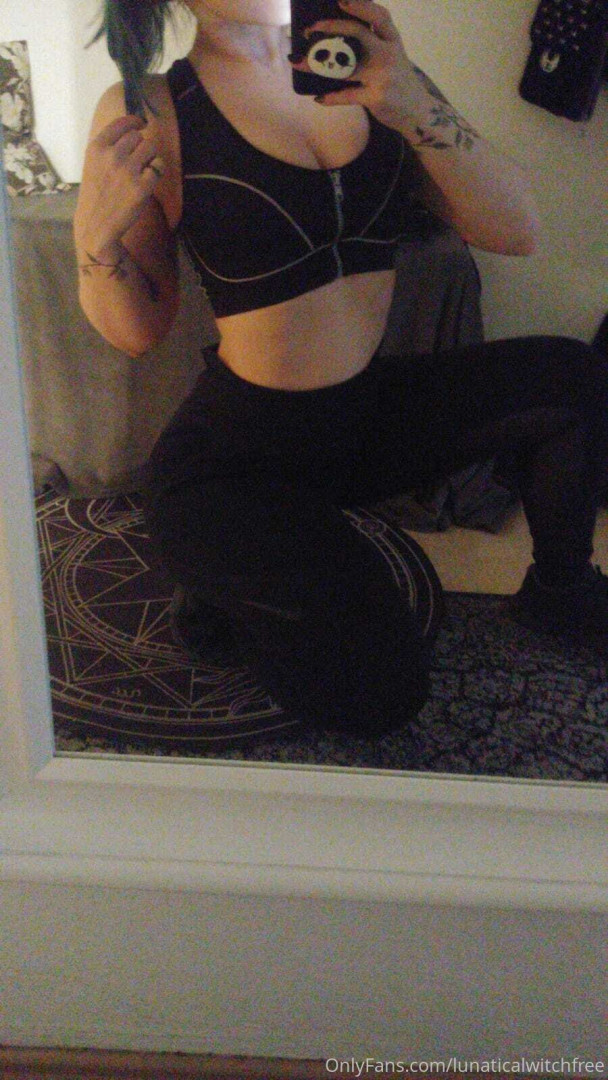 Photo by lunaticalwitchfree published on August 1,2023 11:40:22 - BestThots