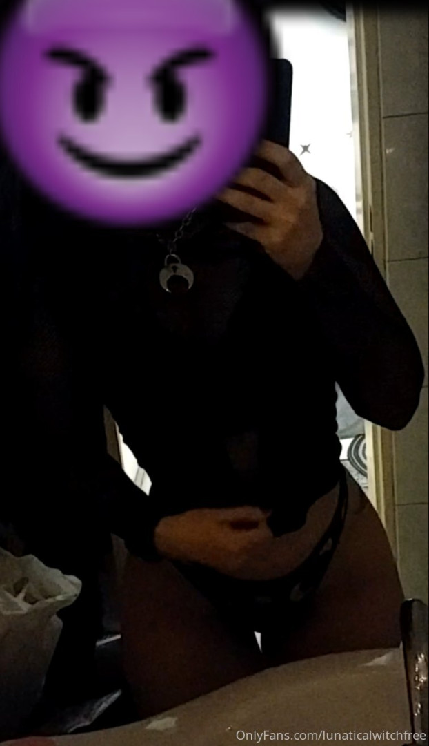 Photo by lunaticalwitchfree published on August 1,2023 11:40:30 - BestThots