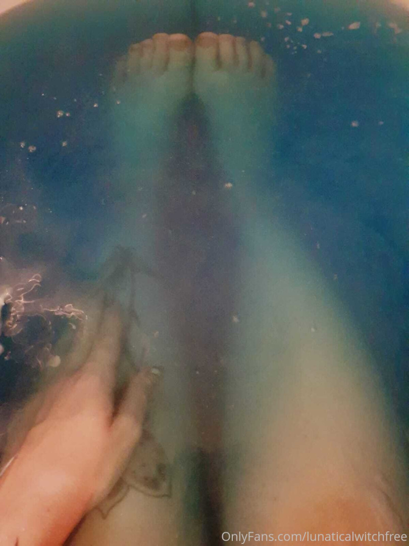 Photo by lunaticalwitchfree published on August 1,2023 11:41:52 - BestThots