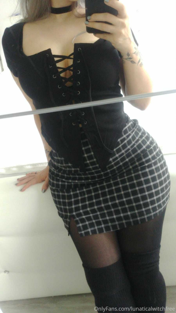Photo by lunaticalwitchfree published on August 1,2023 11:41:58 - BestThots