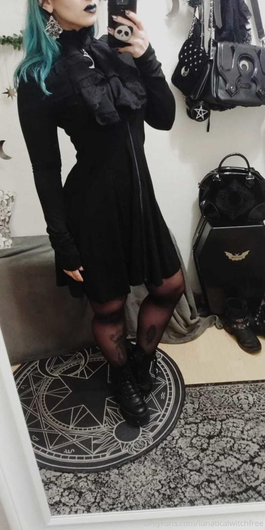 Photo by lunaticalwitchfree published on August 1,2023 11:42:04 - BestThots