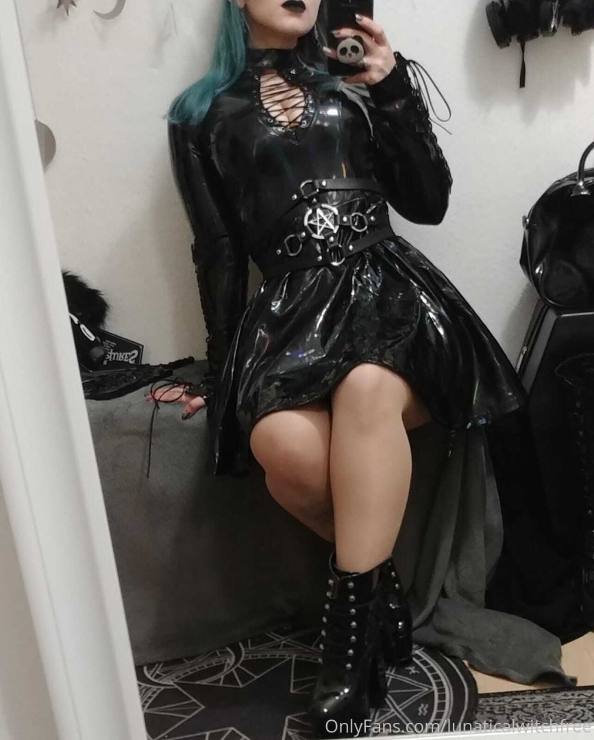Photo by lunaticalwitchfree published on August 1,2023 11:42:24 - BestThots