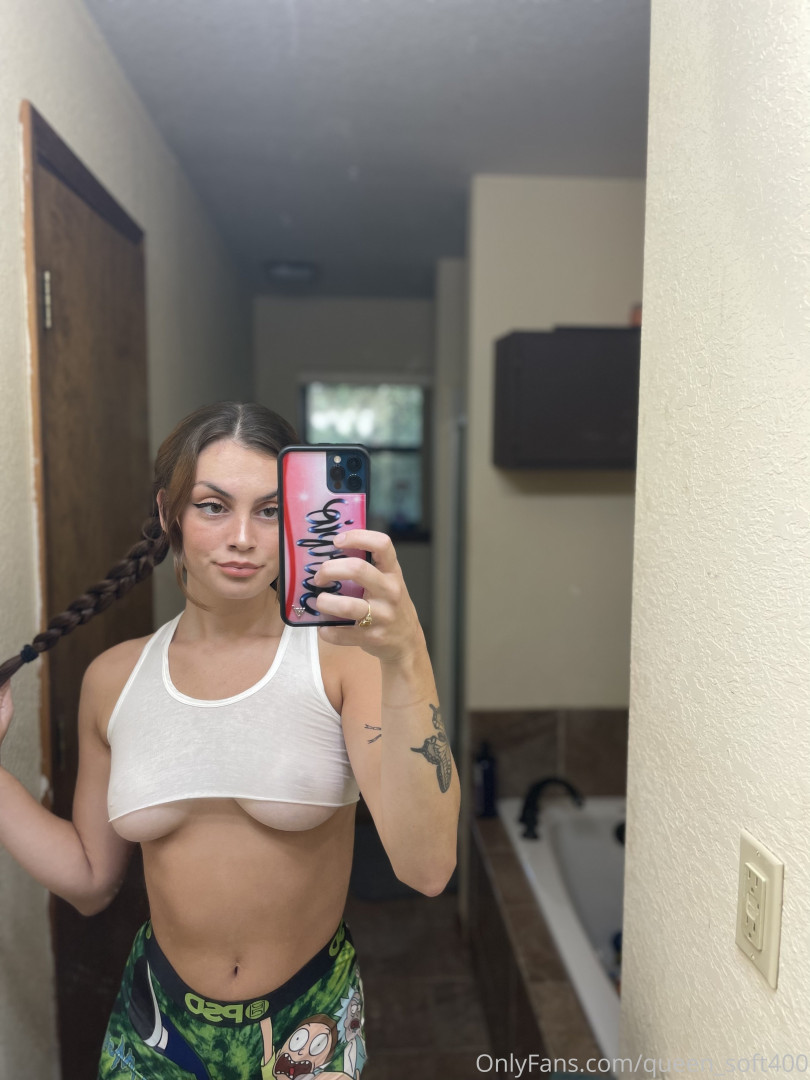 Photo by queen_soft400 published on August 17,2023 11:47:20 - BestThots